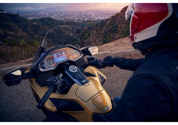 HONDA GL1800 GOLDWING TOUR - ZLATÁ 2025 - GL1800 GOLD WING TOUR - MOTORKY