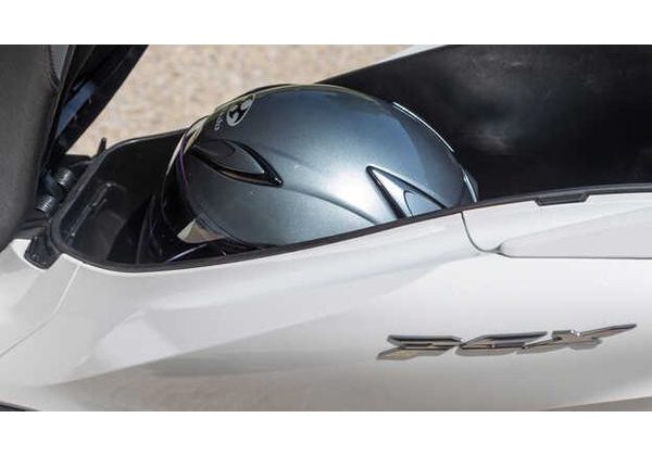 HONDA PCX AS 125 - MATTE GALAXY BLACK METALLIC - 2026 - PCX - SKÚTRY
