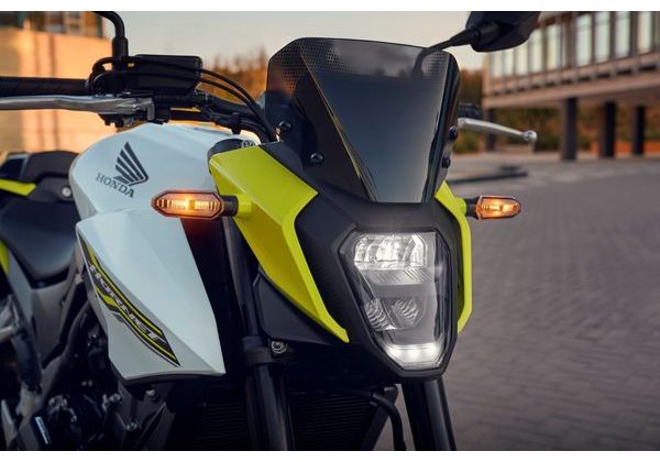 HONDA CB500 HORNET - BÍLÁ 2026 - CB500 HORNET - MOTORKY