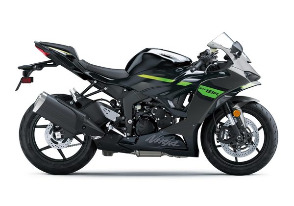 KAWASAKI NINJA ZX-6R - ŠEDÁ 2026 PŘEDOBJEDNÁVKA