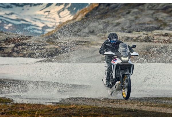 HONDA XL750 TRANSALP - BÍLÁ 2026 - XL750 TRANSALP - MOTORKY