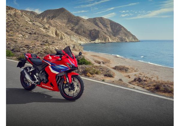 HONDA CBR500R - ČERVENÁ 2026 - CBR500R - MOTORKY