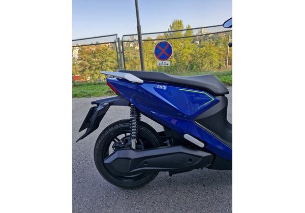 HORWIN SK3 BLESKOVĚ MODRÁ - DEMO 2025 - DEMO AKČNÍ MOTOCYKLY - MOTORKY