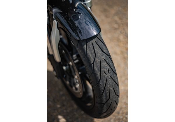 QJMOTOR SRV 550 ČERNÁ - SRV 550 - MOTORKY