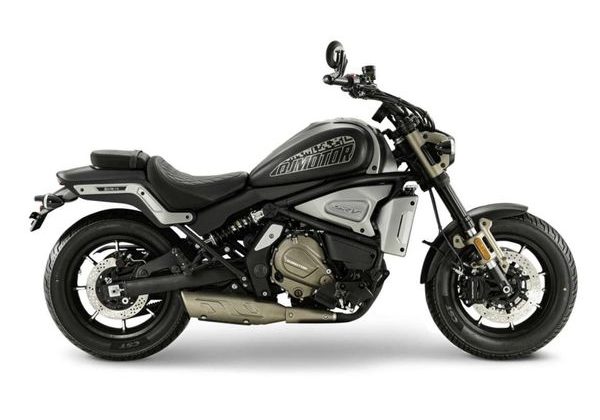 QJMOTOR SRV 700 - ČERNÁ
