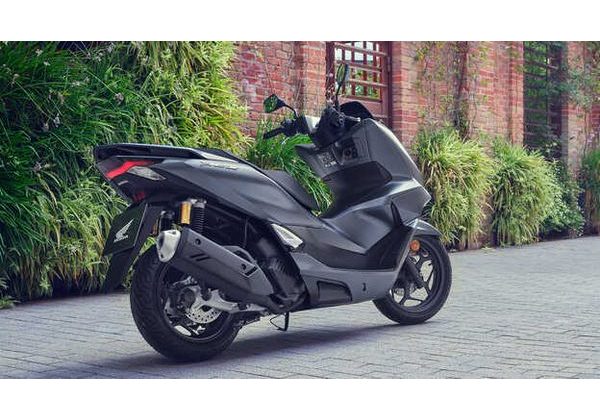 HONDA PCX AS 125 - PEARL DARL ASH BLUE - 2026 - PCX - SKÚTRY