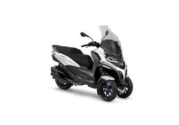 PIAGGIO MP3 400 HPE SPORT E5+ BIANCO LUNA 2025 - MP3 - SKÚTRY