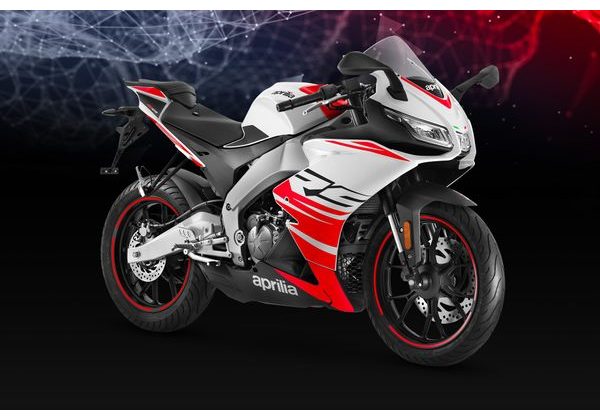 APRILIA RS 125 E5+ - KINGSNAKE WHITE 2025 - SUPERSPORT - MOTORKY