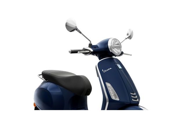 VESPA PRIMAVERA 125 E5+ - TMAVĚ MODRÁ 2026 - PRIMAVERA - SKÚTRY