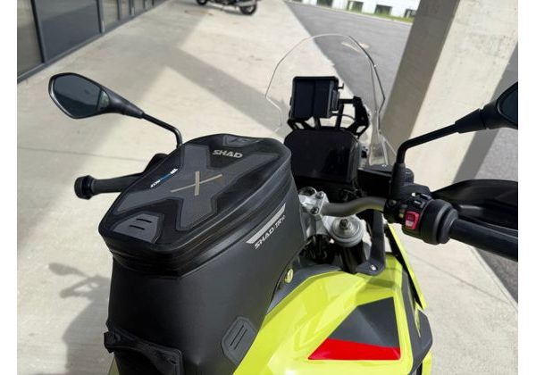 BMW F 900 GS – K2 EDICE S VÝBAVOU SHAD ZA 28 924 KČ ZDARMA (DEMO 2025) - DEMO AKČNÍ MOTOCYKLY - MOTORKY