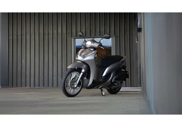 HONDA SH MODE 125 - 2026 - PEARL JASMINE WHITE - SH125 - SKÚTRY