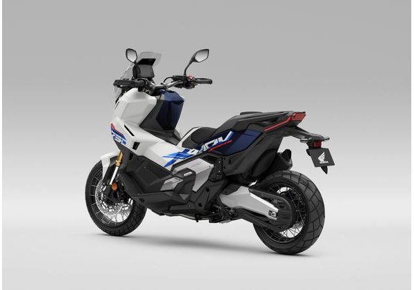 HONDA X-ADV 750 SPECIAL EDITION - TRIKOLÓRA 2026 - X-ADV 750 - MOTORKY