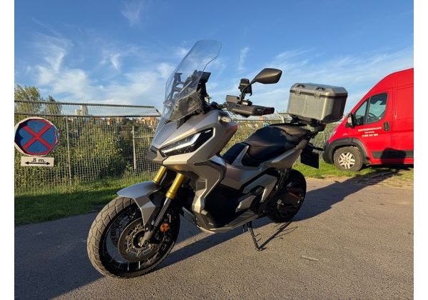 HONDA X-ADV 750 BAZAR - MOTOBAZAR