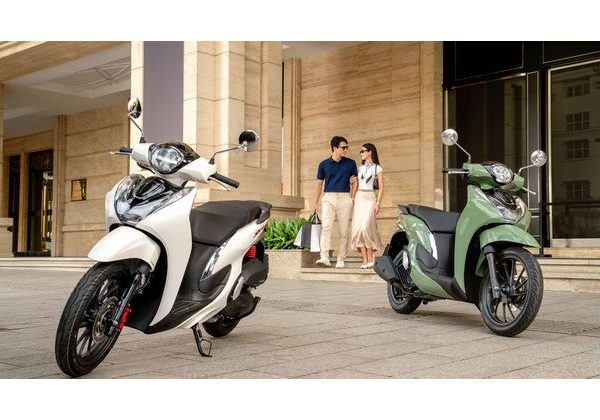 HONDA SH MODE 125 - ČERNÁ 2027 - SH125 - SKÚTRY