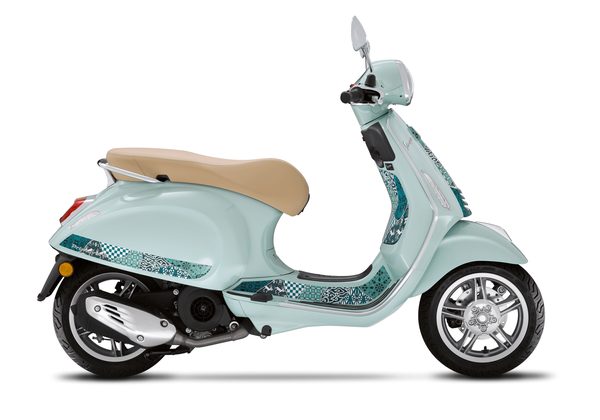 VESPA PRIMAVERA 125 BATIK ABS E5+ - VERDE BATIK 2025