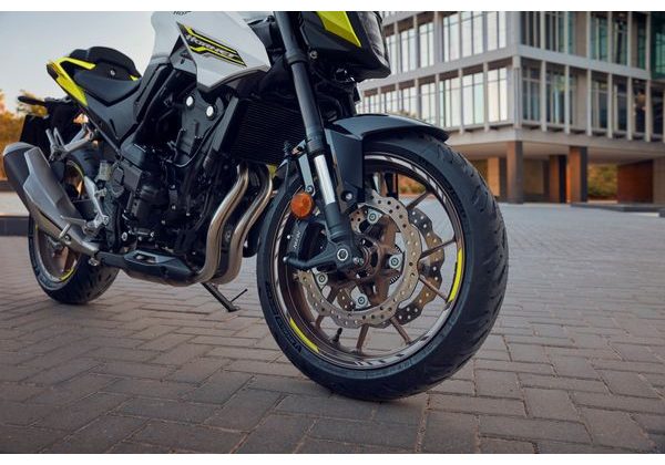 HONDA CB500 HORNET - BÍLÁ 2026 - CB500 HORNET - MOTORKY