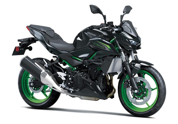 KAWASAKI Z500 SE - ŠEDÁ 2026 - SUPERNAKED - MOTORKY