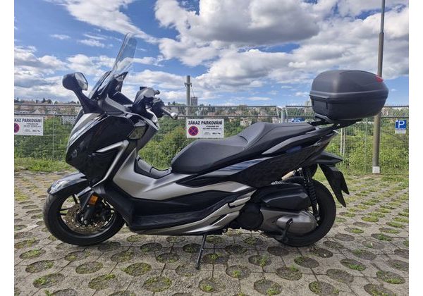 HONDA FORZA 300 - BAZAR - HONDA - MOTOBAZAR