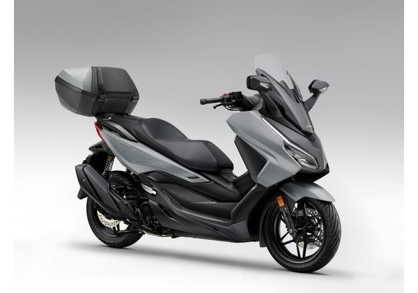 HONDA FORZA 350 - ŠEDÁ 2025 - FORZA 350 - SKÚTRY