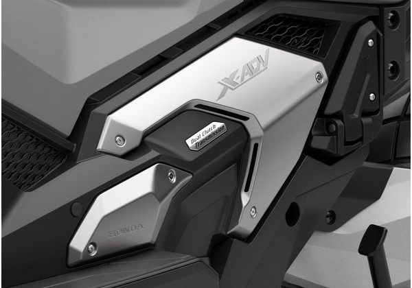 HONDA X-ADV 750 - ČERNÁ 2025 - X-ADV 750 - MOTORKY