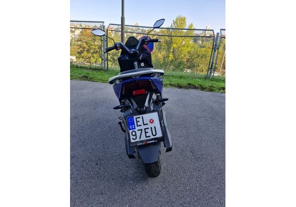 HORWIN SK3 BLESKOVĚ MODRÁ - DEMO 2025 - DEMO AKČNÍ MOTOCYKLY - MOTORKY