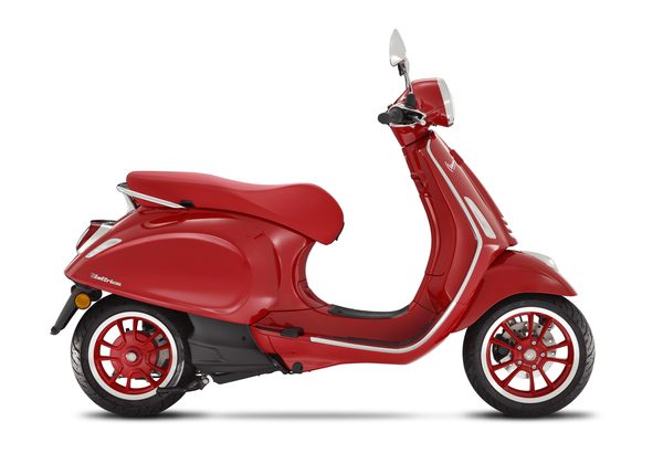 VESPA ELETTRICA L1 E5 - ČERVENÁ - VESPA - SKÚTRY
