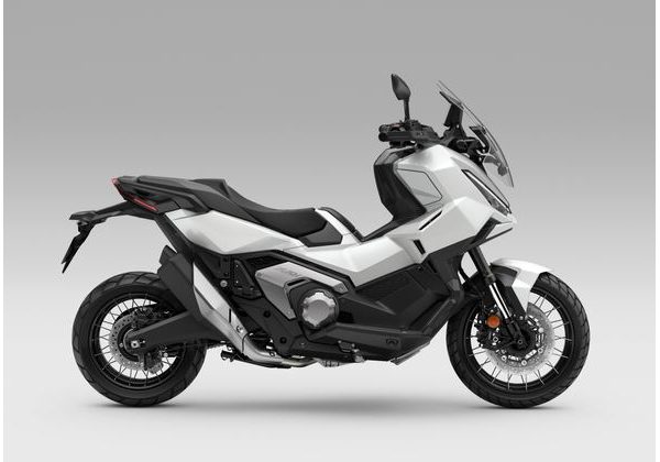 HONDA X-ADV 750 - BÍLÁ 2026 - X-ADV 750 - MOTORKY