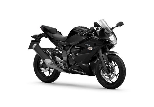 KAWASAKI NINJA 125 ČERNÁ 2022