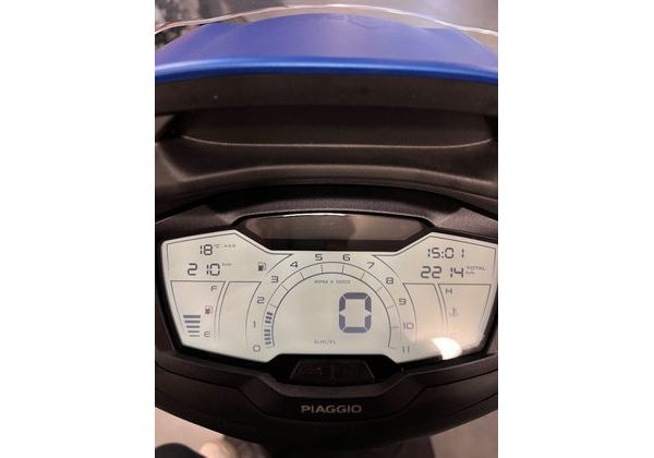 PIAGGIO BEVERLY 310 S - DEMO 2025 - DEMO AKČNÍ MOTOCYKLY - MOTORKY