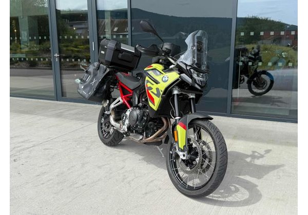 BMW F 900 GS – K2 EDICE S VÝBAVOU SHAD ZA 28 924 KČ ZDARMA (DEMO 2025) - DEMO AKČNÍ MOTOCYKLY - MOTORKY