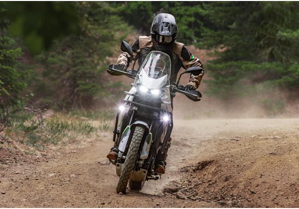 KAWASAKI KLE 500 SE - BÍLÁ - MOTOCROSS & ENDURO - MOTORKY