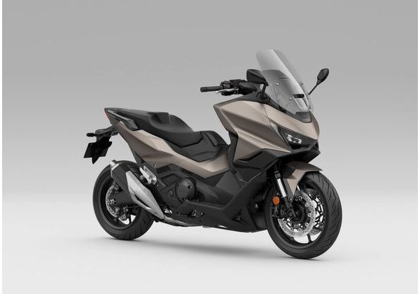 HONDA FORZA 750 - BÉŽOVÁ 2026 - FORZA 750 - SKÚTRY
