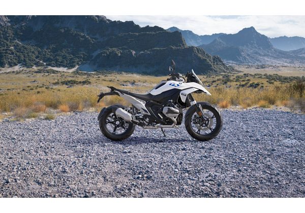 BMW R 1300 GS - LIGHT WHITE - BMW MOTORRAD - SKLADEM V RAKOUSKU - MOTORKY