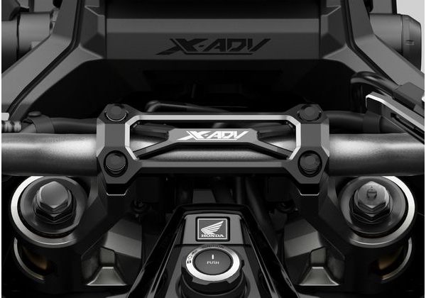 HONDA X-ADV 750 - ŠEDÁ 2025 - X-ADV 750 - MOTORKY