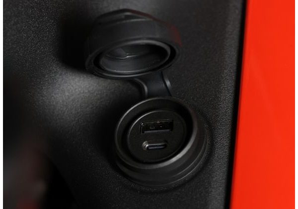 QJ MOTOR SRK 921 RR - ČERVENOŠEDÁ - SRK 921 RR - MOTORKY