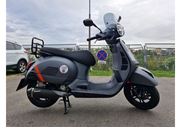 VESPA GTS 300 - DEMO 2024