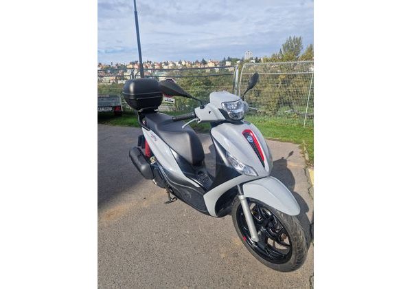 PIAGGIO MEDLEY 125 S - BAZAR - SKÚTRY - MOTOBAZAR