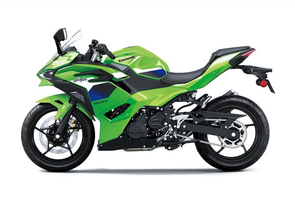 KAWASAKI NINJA 500 SE - ZELENÁ 2026