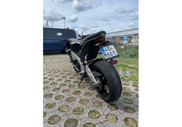 APRILIA TUONO V4R BAZAR - MOTOBAZAR