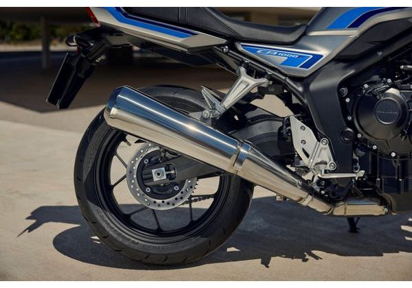 HONDA CB1000F - WOLF SILVER METALLIC - BLUE STRIPE 2026 - CB1000F - MOTORKY