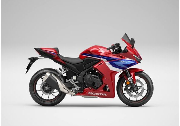 HONDA CBR500R - ČERVENÁ 2026 - CBR500R - MOTORKY