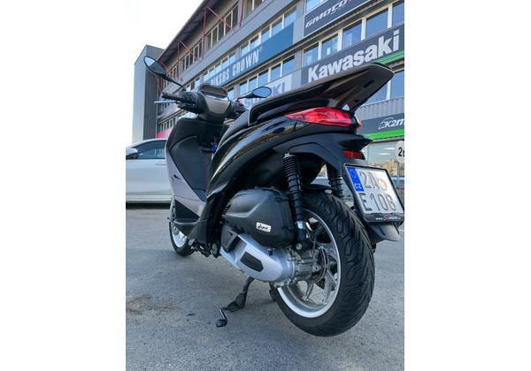 PIAGGIO MEDLEY 125 ABS NERO ABISSO - MOTOBAZAR