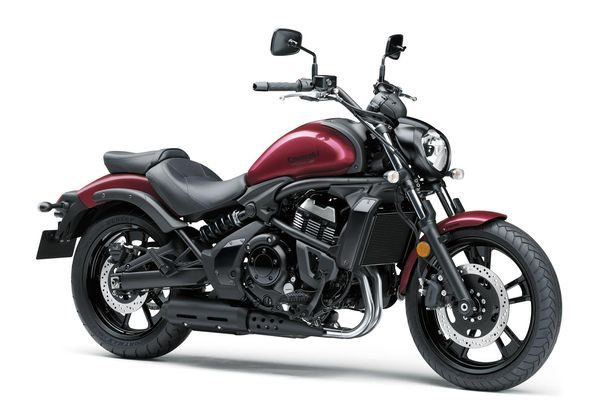 KAWASAKI VULCAN S ČERVENÁ TMAVÁ 2022