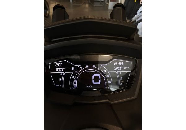 APRILIA SR GT 125 2026 - BAZAR - APRILIA - MOTOBAZAR