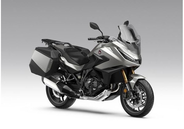HONDA NT1100 ES DCT - STŘÍBRNÁ 2027 - NT1100 - MOTORKY
