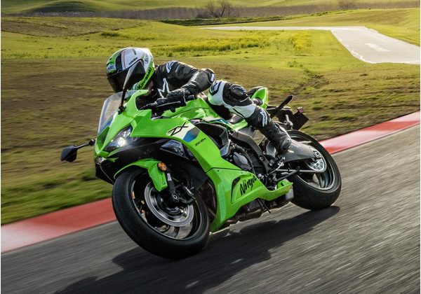 KAWASAKI NINJA ZX-6R - ZELENÁ 2026