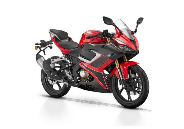 QJMOTOR SRK 125R - ČERVENÁ - SRK 125 R - MOTORKY