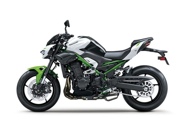 KAWASAKI Z900 - BÍLÁ/ZELENÁ 2027 - SUPERNAKED - MOTORKY
