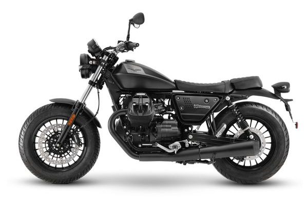 MOTO GUZZI V9 BOBBER NERO ESSENZIALE 2024