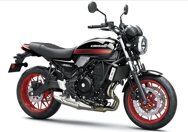 KAWASAKI Z650RS - ČERNÁ 2026 - MOTOCYKLY KAWASAKI - MOTORKY